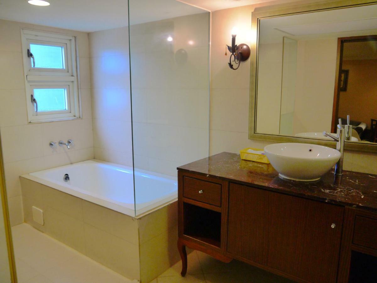 Kai Wei Boutique Hotel Taipei Exterior photo